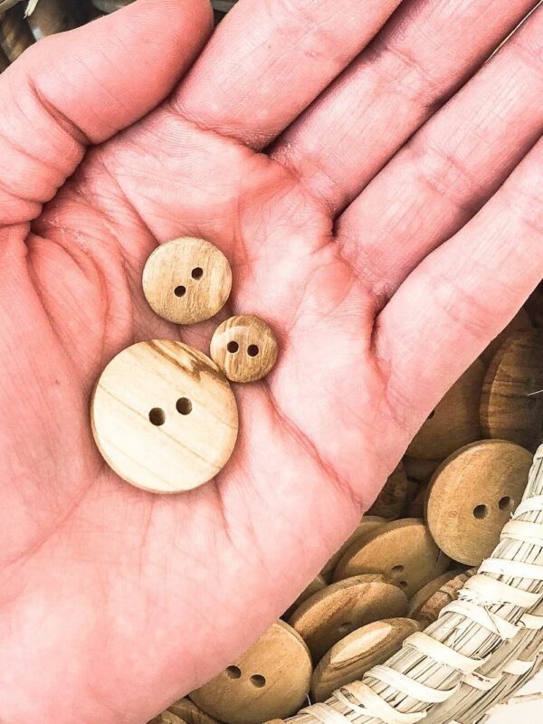 Botones de madera de olivo