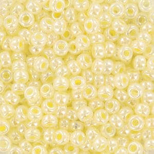 MIYUKI seed beads 8/0 Butter Cream Ceylon
