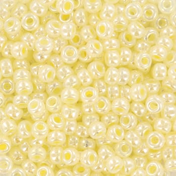 MIYUKI seed beads 8/0 Butter Cream Ceylon
